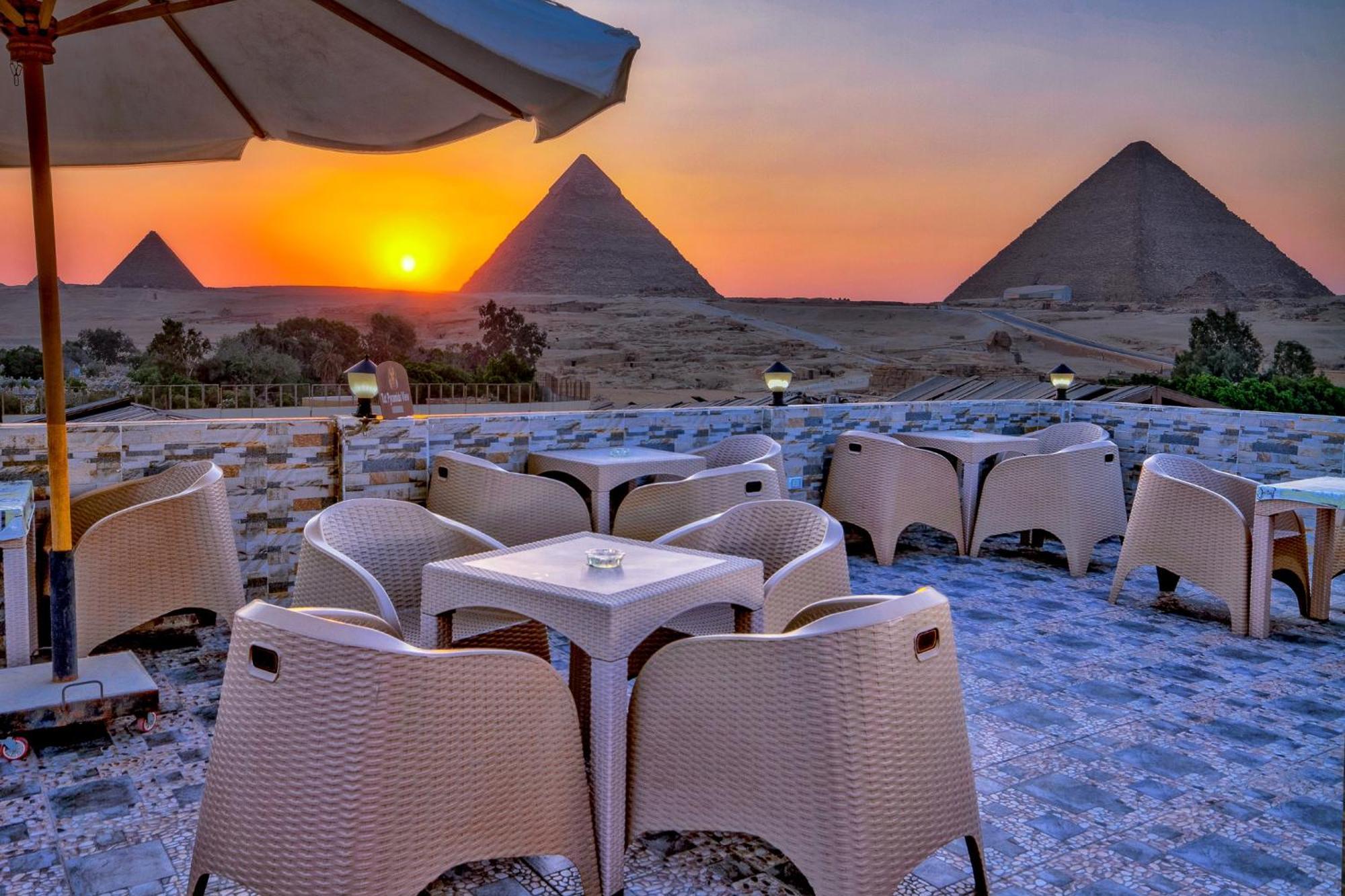 Ostello Anubis Kingdom Pyramids Kafret el-Gabal Esterno foto