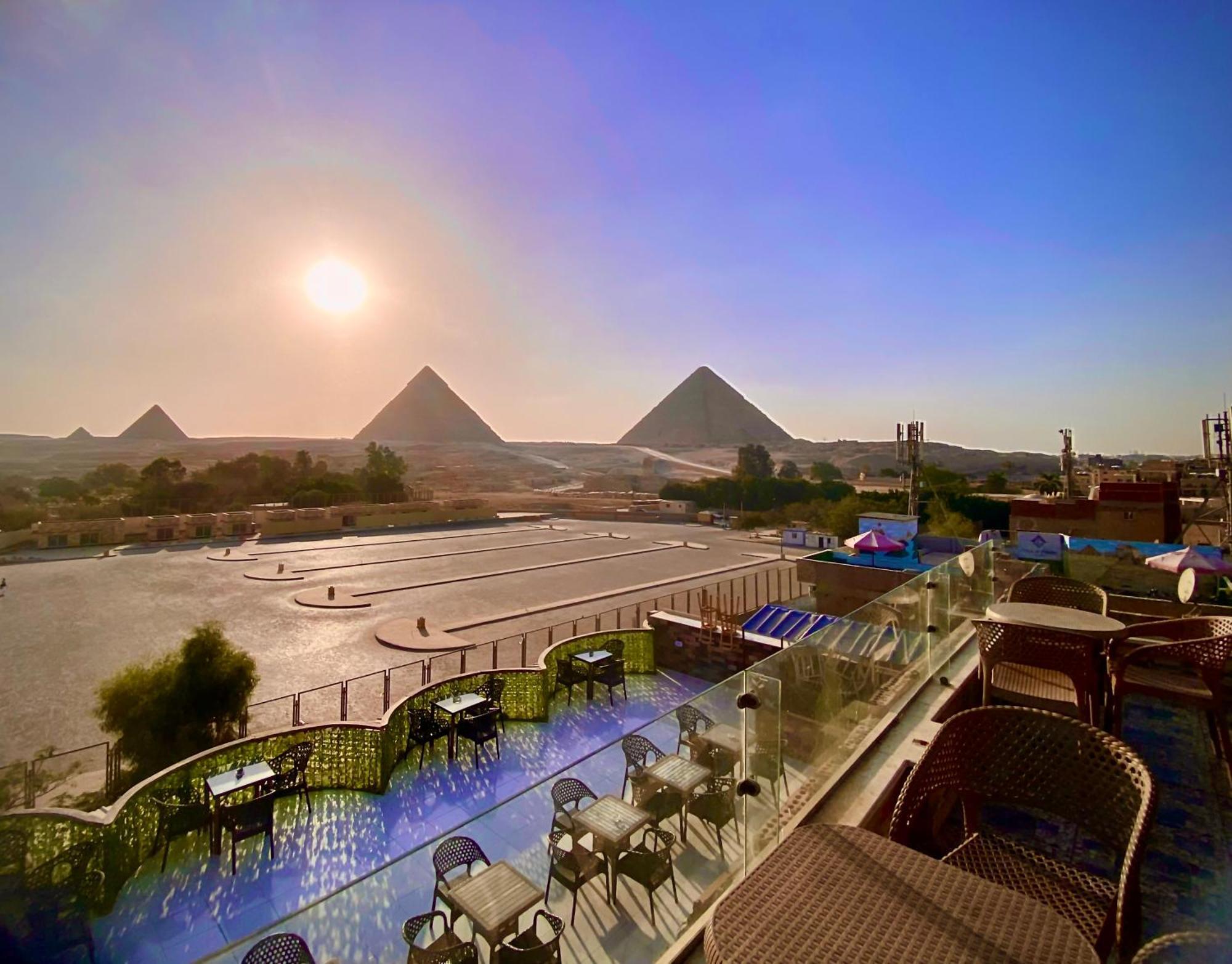 Ostello Anubis Kingdom Pyramids Kafret el-Gabal Esterno foto