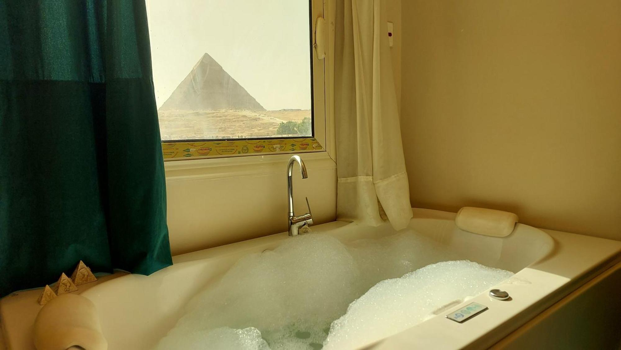 Ostello Anubis Kingdom Pyramids Kafret el-Gabal Esterno foto